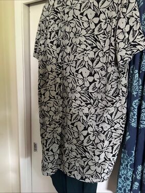 Floral Print Black and White Midi Dress - Women's Effortless Style